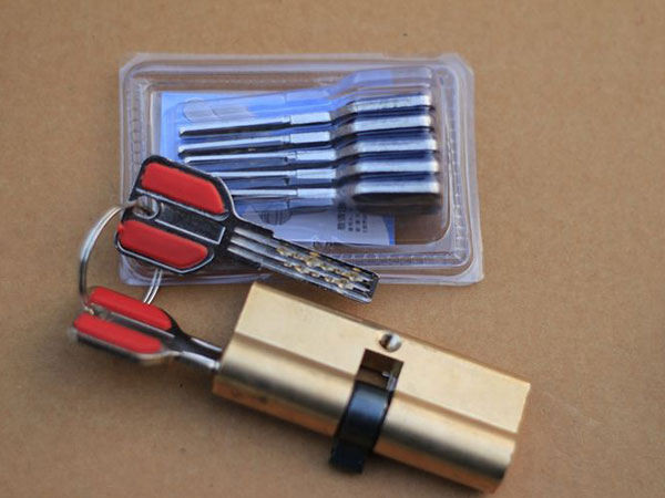 阜康24小时上门开锁公司